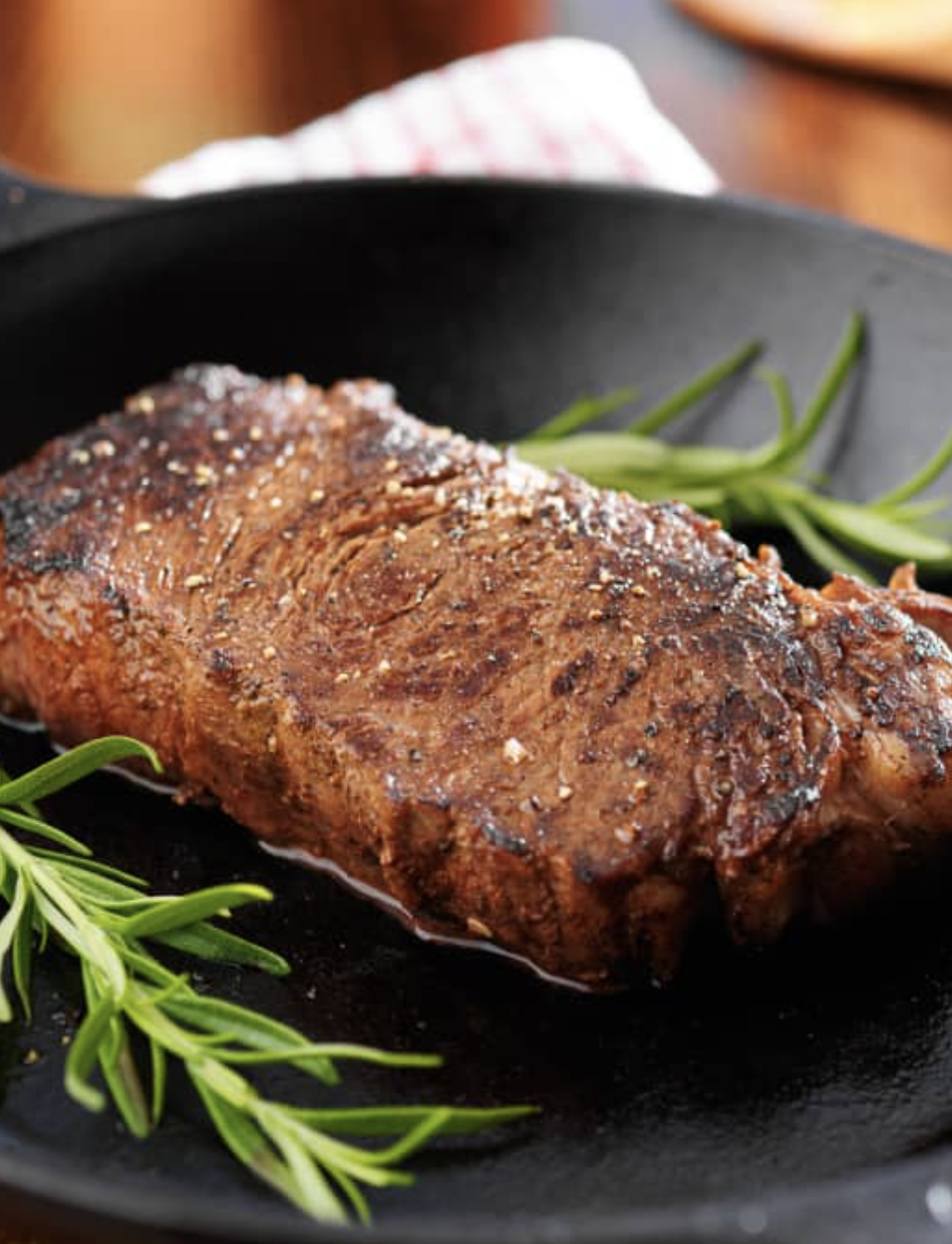 5 Best Foods to Cook in a Carbon Steel Pan | by Lisa Appleton